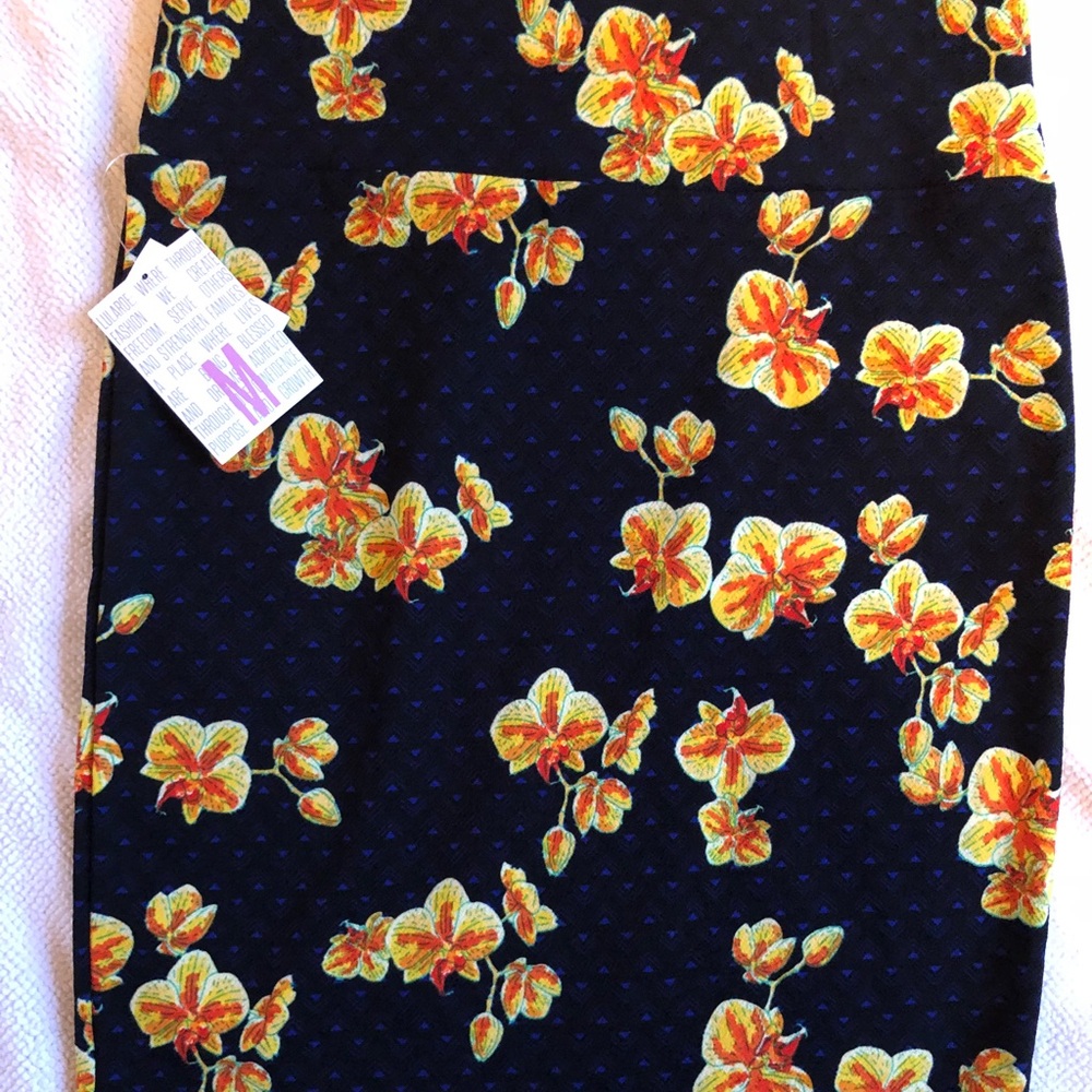 LuLaRoe M Cassie